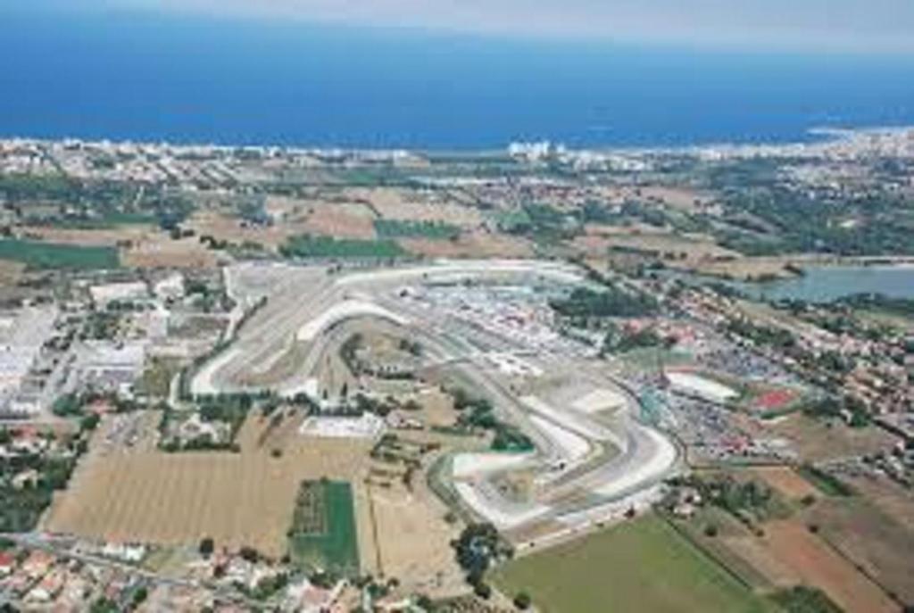 Hotel Arno Misano Adriatico Esterno foto
