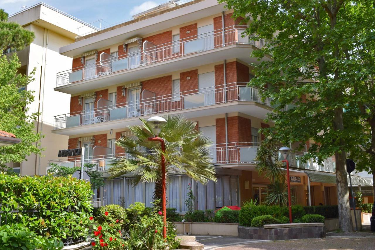Hotel Arno Misano Adriatico Esterno foto